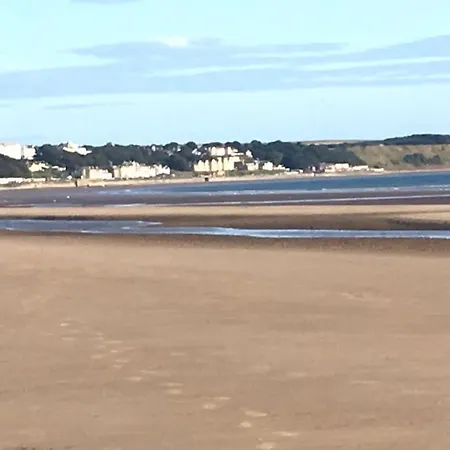 Vakantiehuis The Rockpools, 2 At The Bay Village, Filey, Dog Friendly, Sleep 12 *