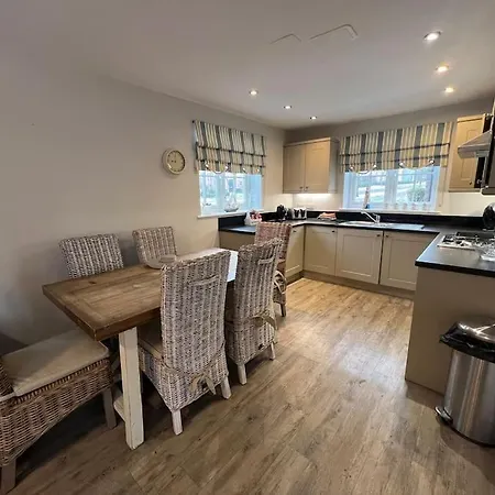 Dom wakacyjny The Rockpools, 2 At The Bay Village, Filey, Dog Friendly, Sleep 12 *