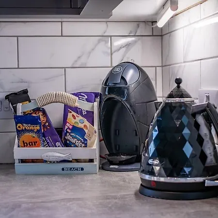 The Rockpools, 2 At The Bay Village, Filey, Dog Friendly, Sleep 12