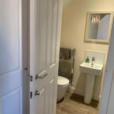 The Rockpools, 2 At The Bay Village, Filey, Dog Friendly, Sleep 12 Holiday home Reighton