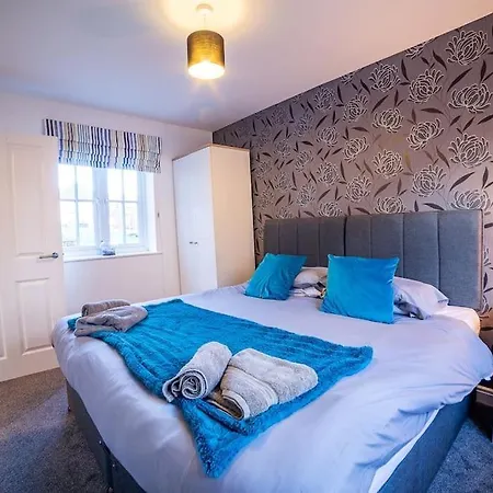 The Rockpools, 2 At The Bay Village, Filey, Dog Friendly, Sleep 12 * Reighton